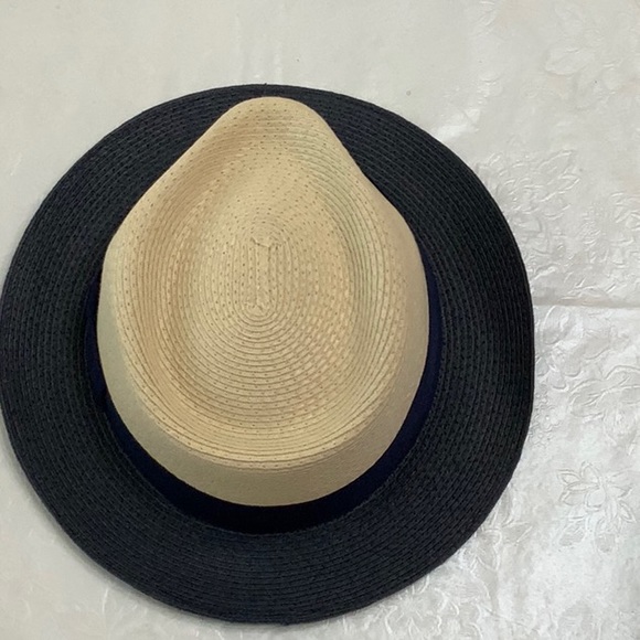 Tilley TOYO Fedora - Natural/Navy - Picture 10 of 14